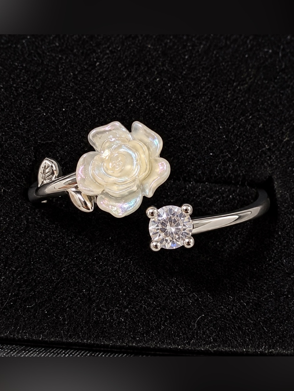 New Silver Floral & Rhinestone Adjustable Ring Set ā Statement Rings - Picture 2 of 2
